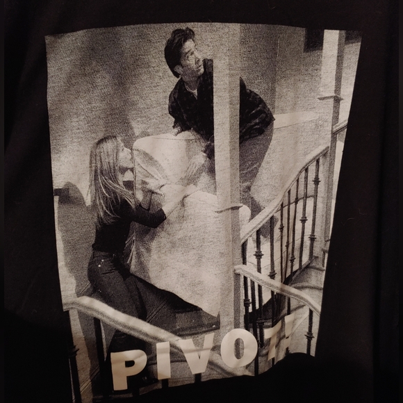 Friends PIVOT Long Sleeve Tee T-shirt Unisex Women's Men's 2X - Picture 2 of 3